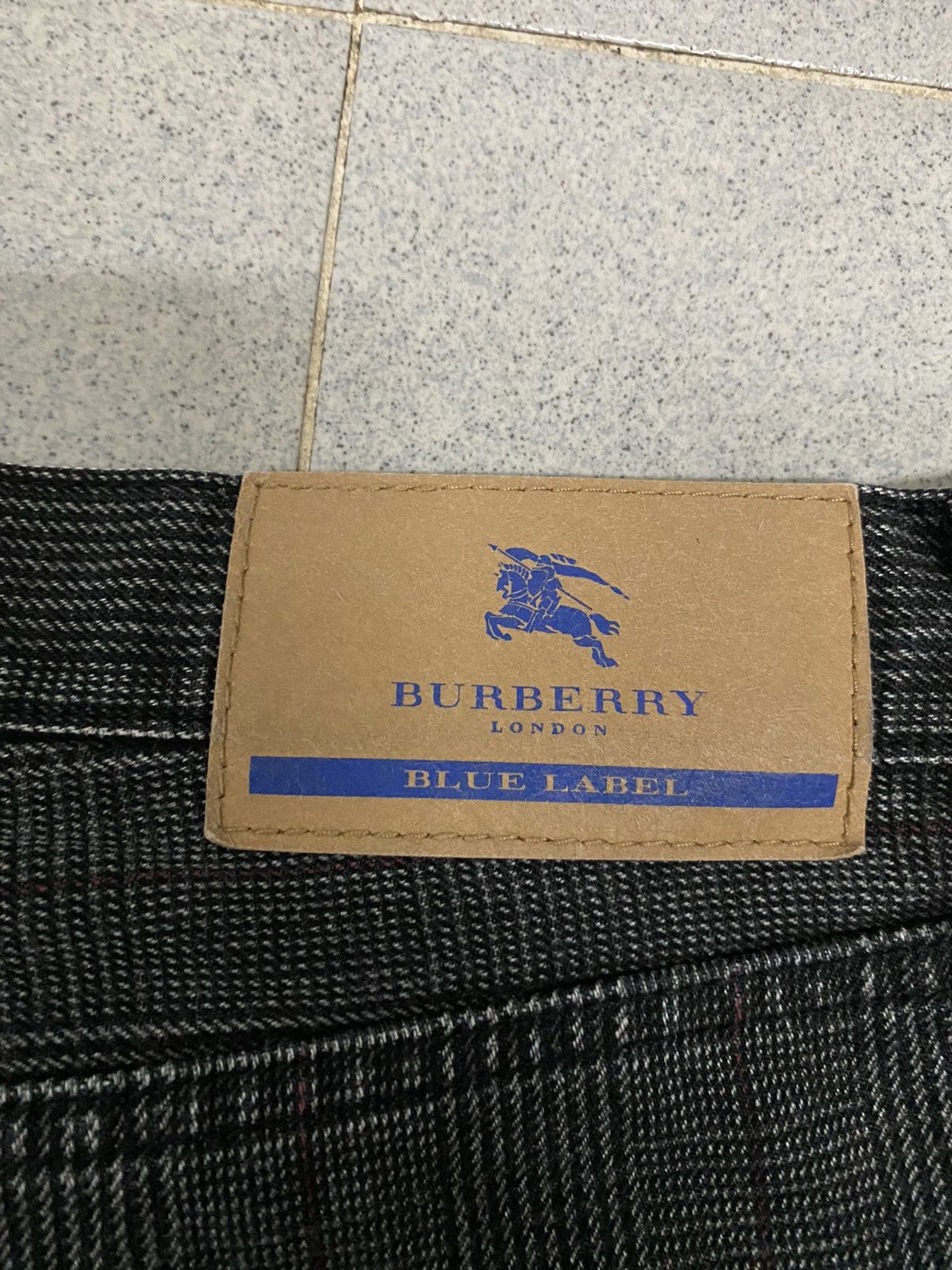 Burberry Steals‼️Vintage Burberry Distress Denim Jeans Size US 32 / EU 48 - 11 Thumbnail