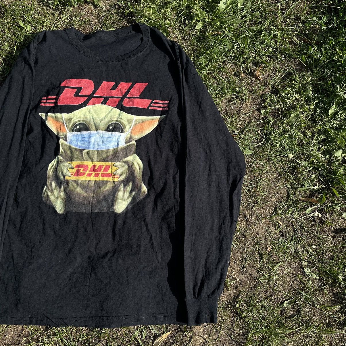 Vintage Vintage 90s Sun Faded Graphic Tee DHL Yoda Streetwear Slim L Size US L / EU 52-54 / 3 - 3 Thumbnail