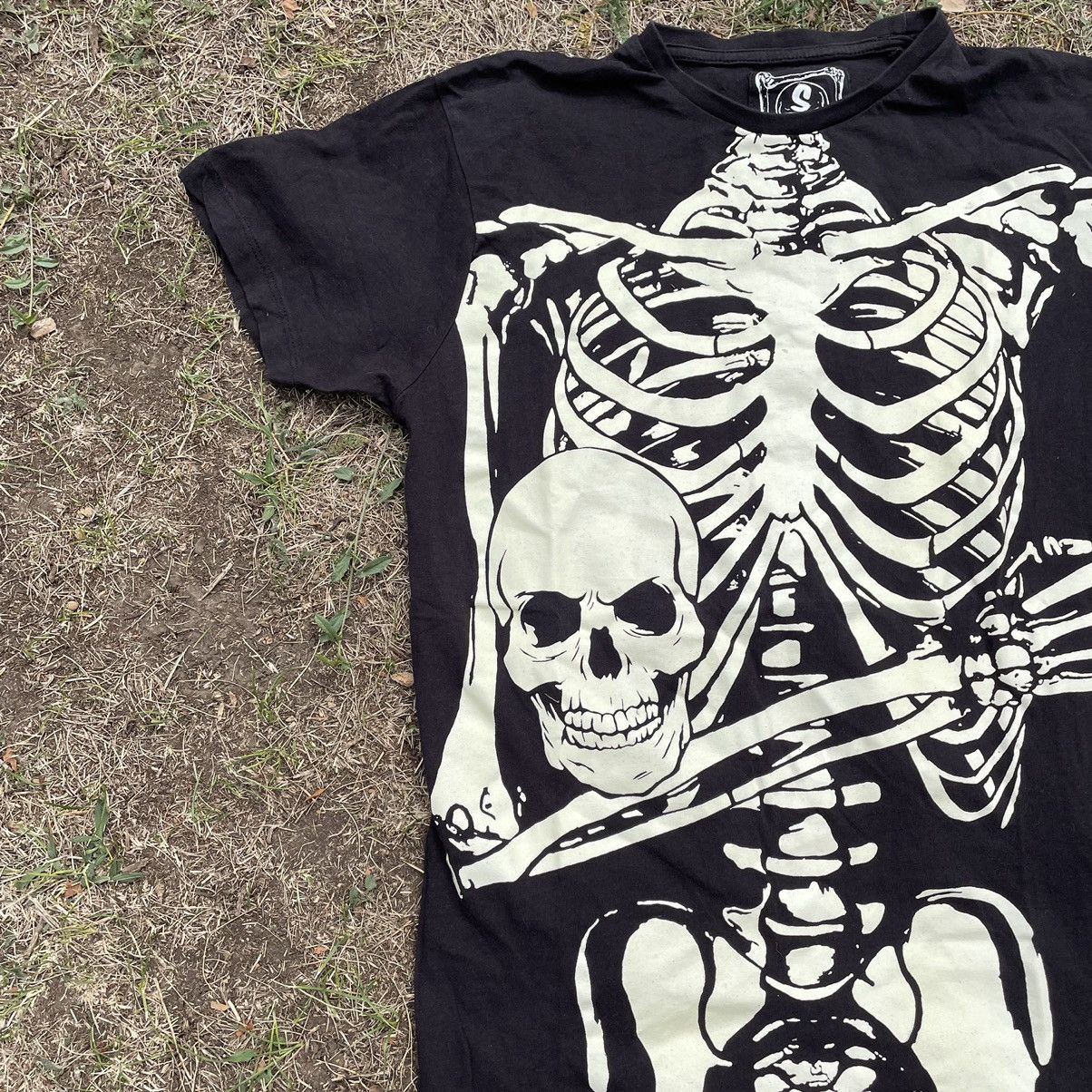 Vintage Vintage Y2K Skeleton Graphic Tee Punk Grunge Black Faded S Size US S / EU 44-46 / 1 - 4 Thumbnail
