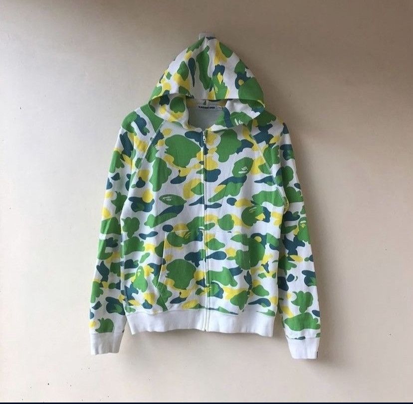 Image of Bape Hong Kong Store Camo Hoodie - in Green, Men's (Size Small)