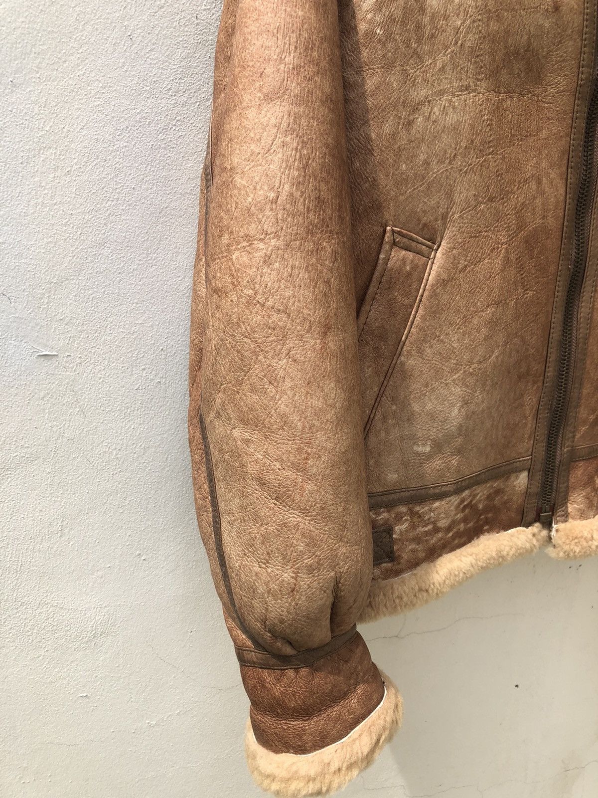 Vintage Vintage Terra Australis Shearling B3 Leather Jacket Size US L / EU 52-54 / 3 - 12 Thumbnail