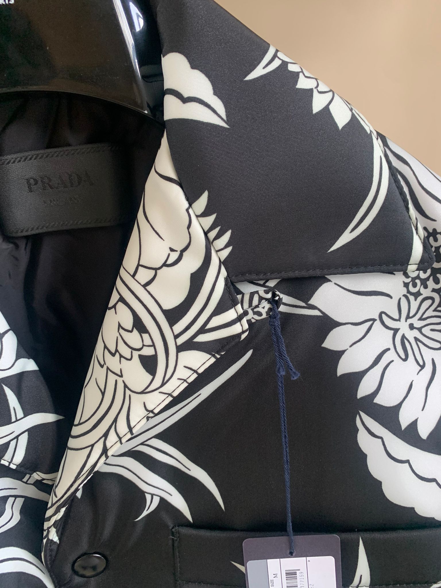 Prada Floral Flame Padded Jacket in Multicolor Size US M / EU 48-50 / 2 - 10 Thumbnail