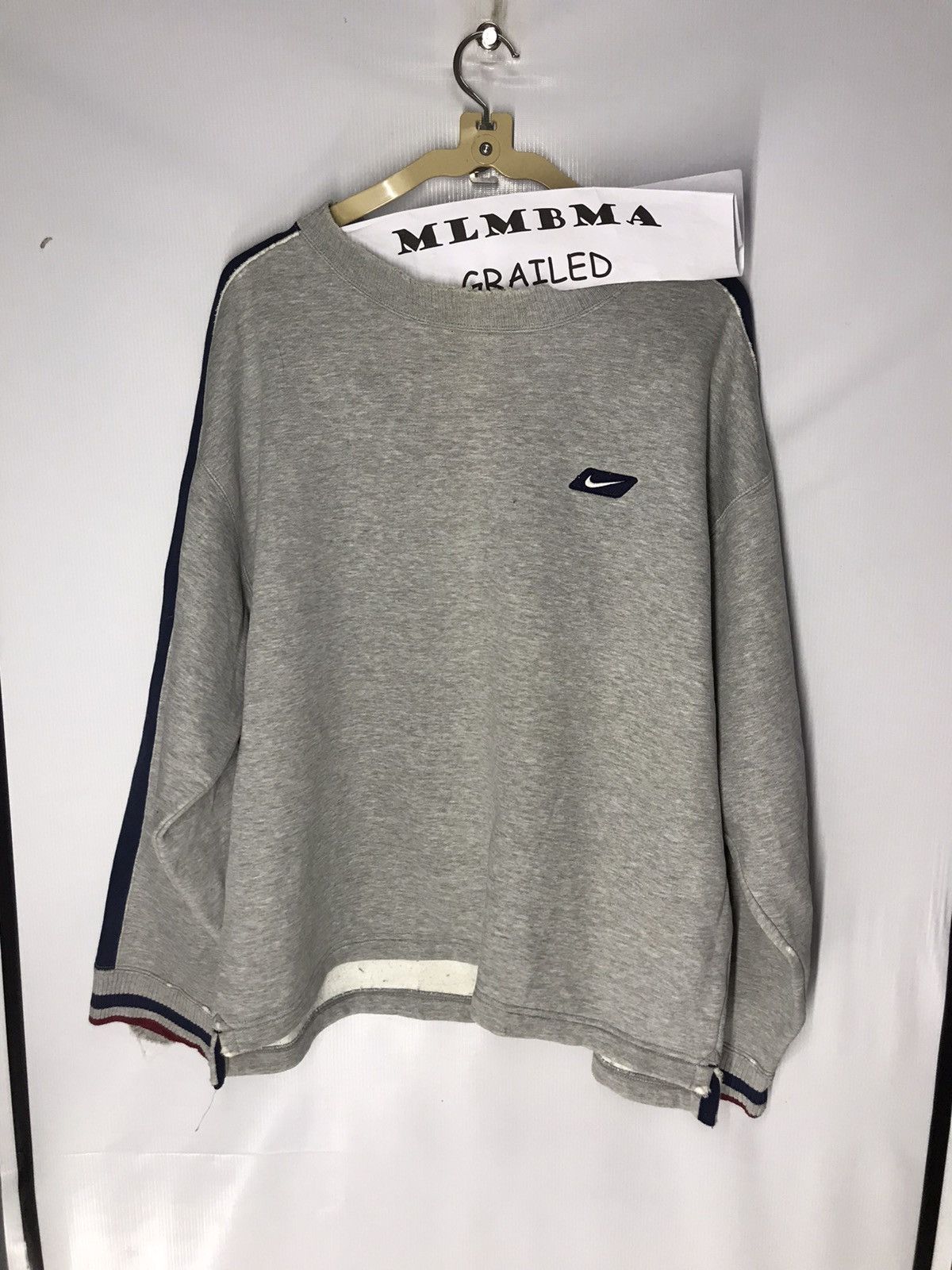 Nike × Vintage Vintage nike crewneck sweatshirt Size US L / EU 52-54 / 3 - 1 Thumbnail