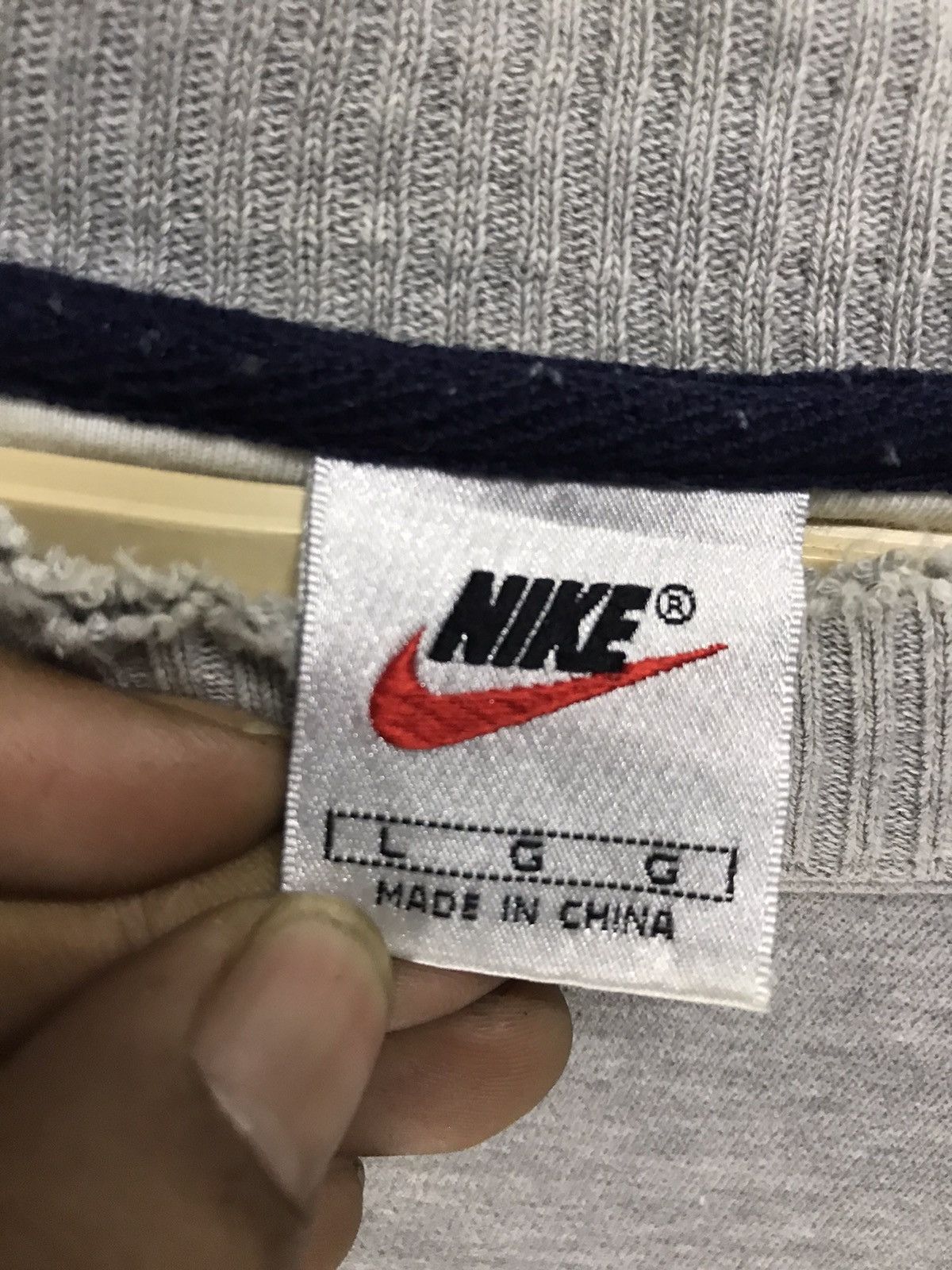 Nike × Vintage Vintage nike crewneck sweatshirt Size US L / EU 52-54 / 3 - 6 Thumbnail
