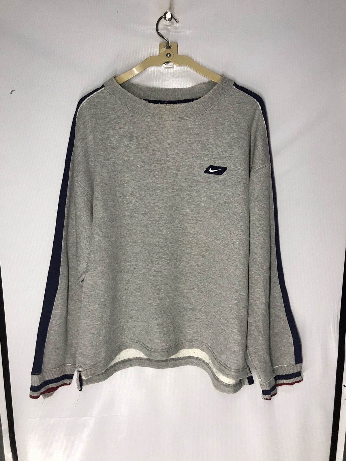Nike × Vintage Vintage nike crewneck sweatshirt Size US L / EU 52-54 / 3 - 12 Thumbnail