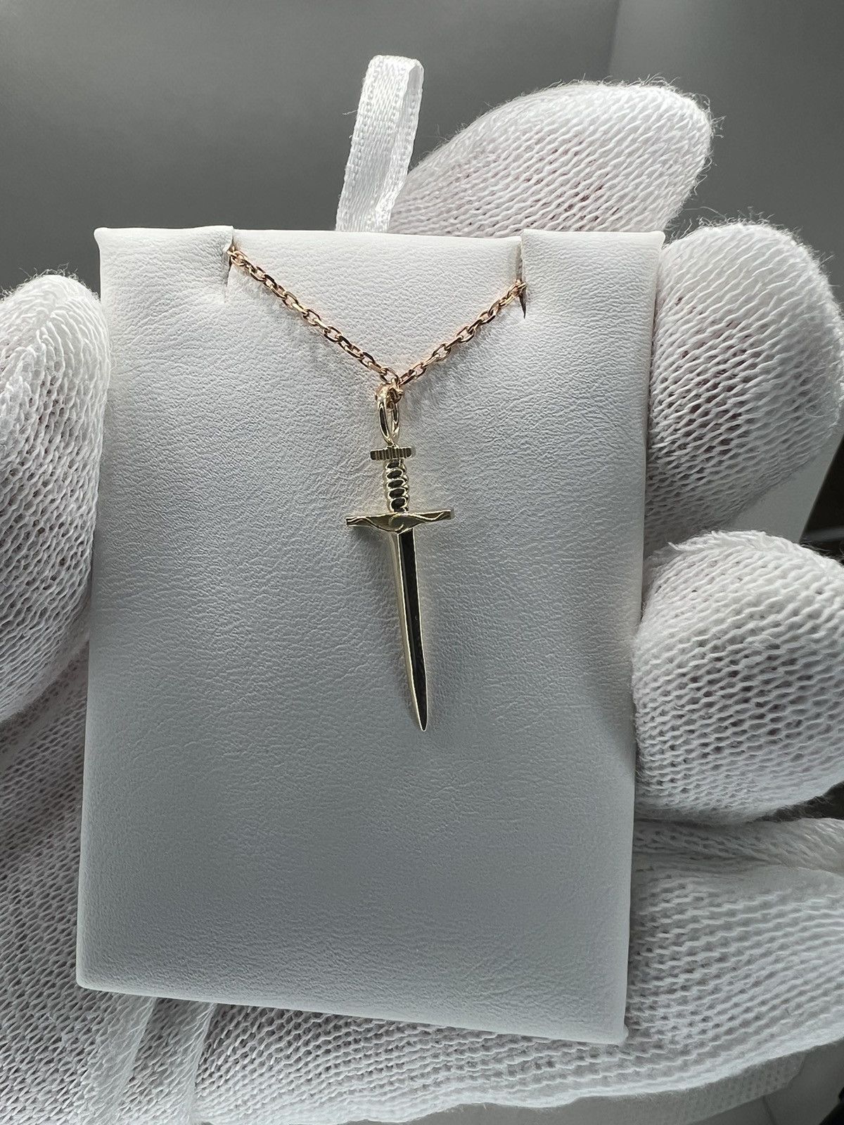 Other 14kt solid gold dagger pendent with diamond Size ONE SIZE - 3 Thumbnail