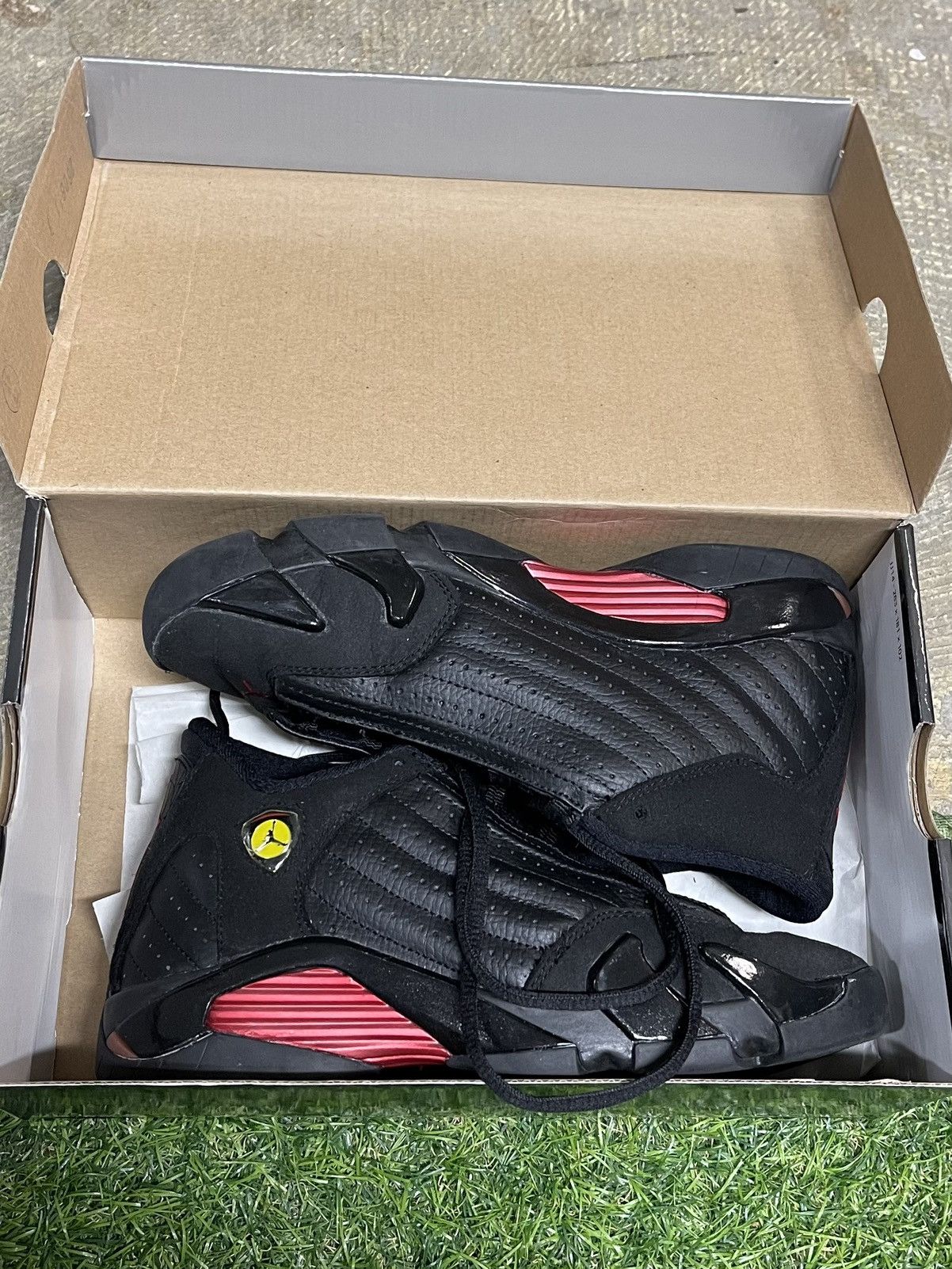 Nike Jordan 14 Retro Last Shot (GS) Size womens