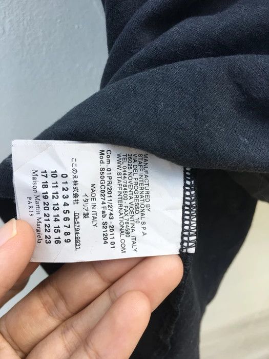 Maison Margiela Maison Margiela Velvet Design V Neck Size US S / EU 44-46 / 1 - 14 Thumbnail