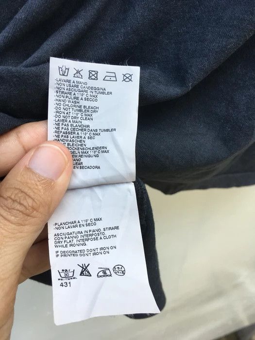 Maison Margiela Maison Margiela Velvet Design V Neck Size US S / EU 44-46 / 1 - 15 Thumbnail