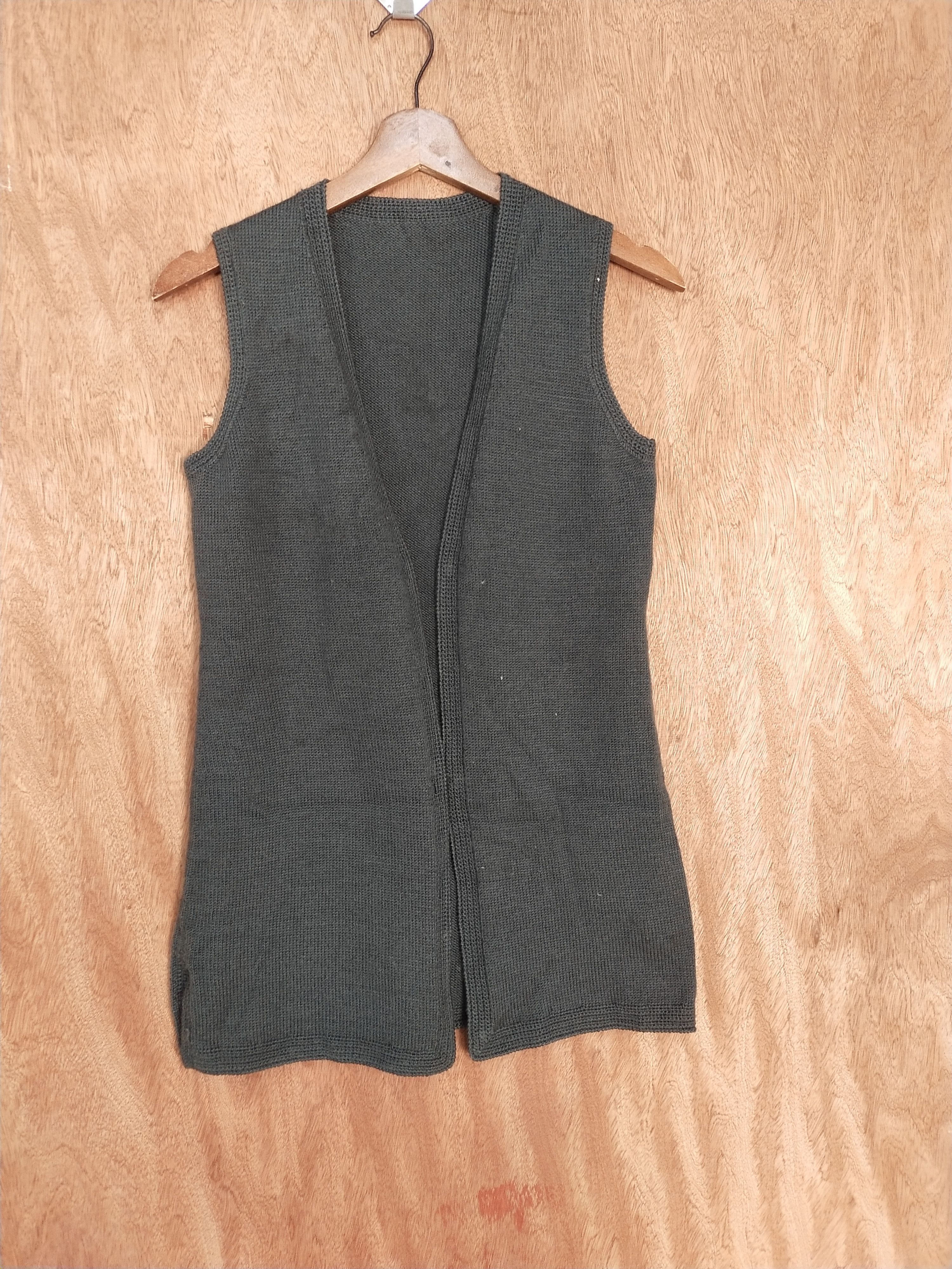 Japanese Brand Japan Gray knitwear cardigan vintage vest sleeveless #S192 Size S / US 4 / IT 40 - 1 Thumbnail