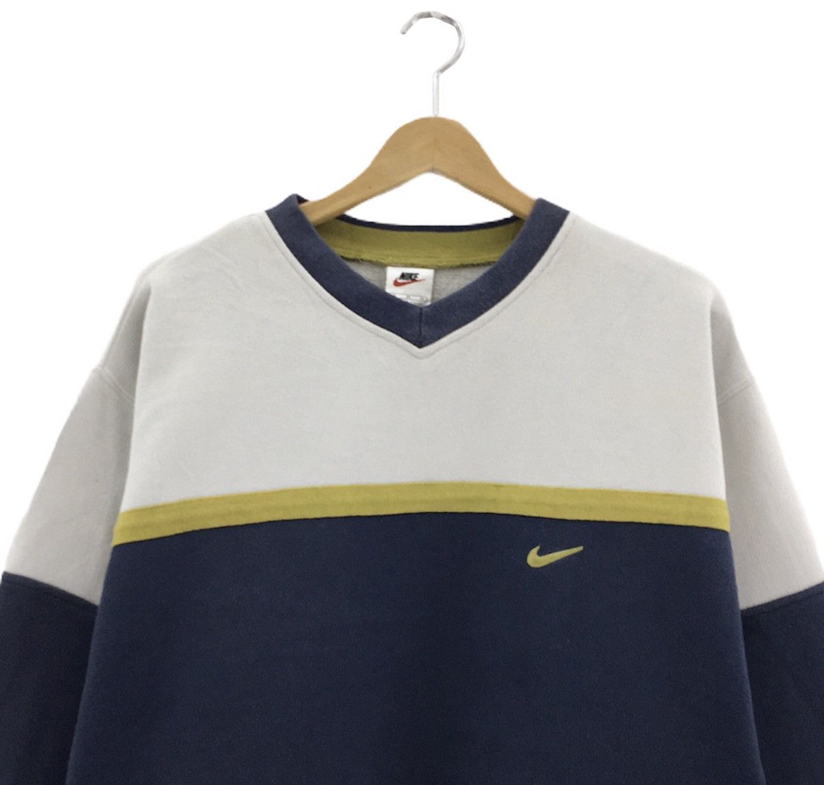 Nike Vintage 90s Nike Small Swoosh Crewneck Sweatshirt Size US L / EU 52-54 / 3 - 5 Thumbnail