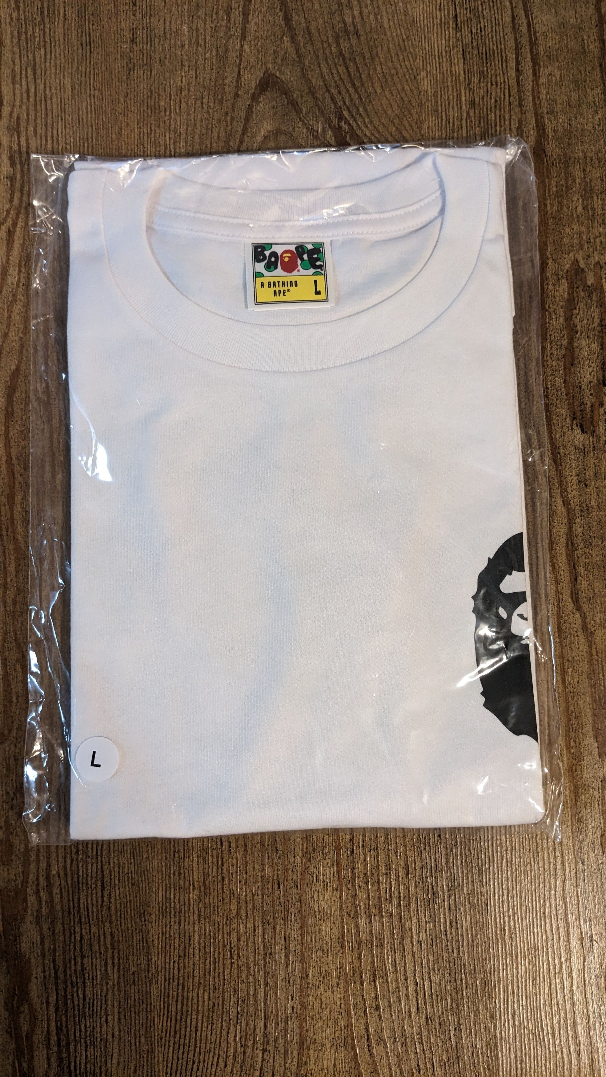 Bape Small Ape Head Logo Classic Tee Size US L / EU 52-54 / 3 - 2 Thumbnail