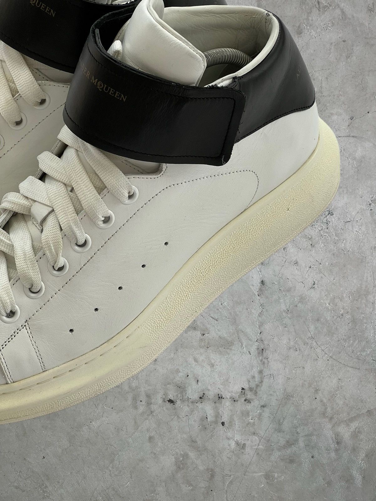 Alexander McQueen Alexander McQueen Mid Top Sneakers Size US 11 / EU 44 - 6 Thumbnail
