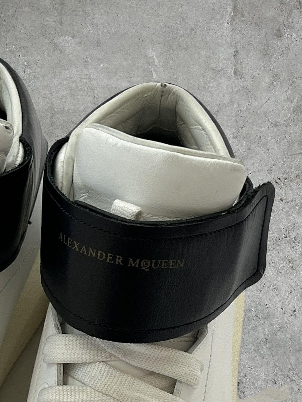 Alexander McQueen Alexander McQueen Mid Top Sneakers Size US 11 / EU 44 - 5 Thumbnail