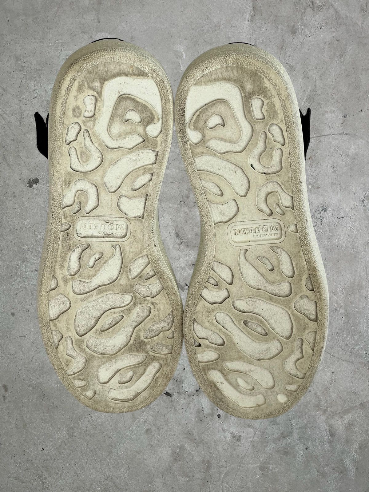 Alexander McQueen Alexander McQueen Mid Top Sneakers Size US 11 / EU 44 - 9 Thumbnail