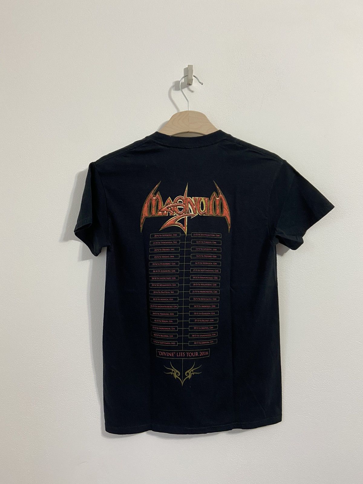 Band Tees Vintage Magnum Shirt 90’s Size US S / EU 44-46 / 1 - 10 Thumbnail