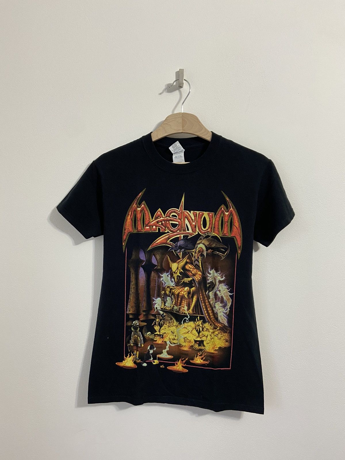 Band Tees Vintage Magnum Shirt 90’s Size US S / EU 44-46 / 1 - 1 Thumbnail