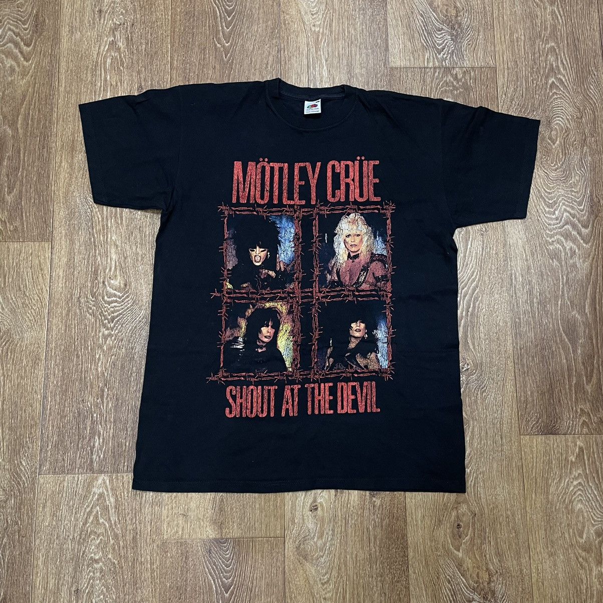 Band Tees Vintage Y2K Motley Crue Tour Tee Band Rock T Shirt Size US L / EU 52-54 / 3 - 1 Thumbnail