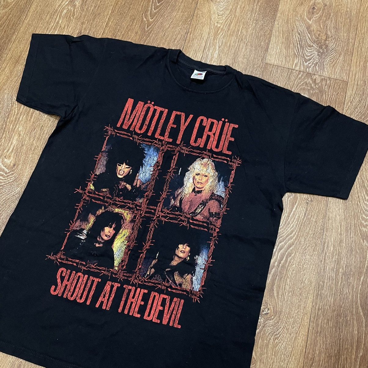 Band Tees Vintage Y2K Motley Crue Tour Tee Band Rock T Shirt Size US L / EU 52-54 / 3 - 5 Thumbnail
