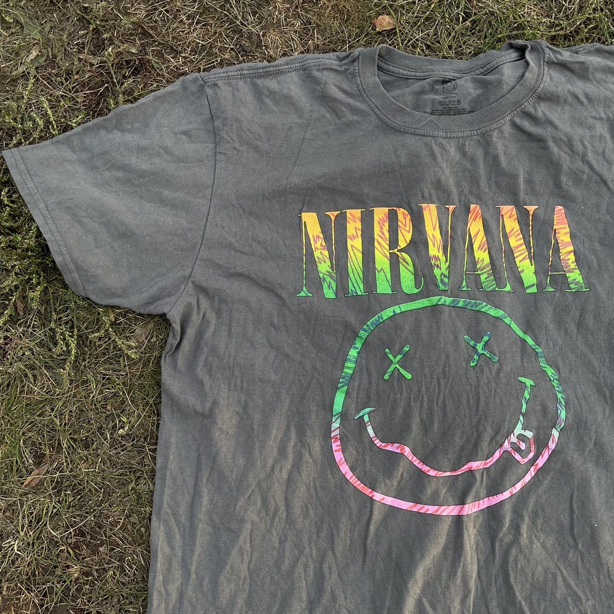 Vintage Vintage 90s Nirvana Sun Faded Graphic Tee Grunge Baggy XL Size US XL / EU 56 / 4 - 3 Thumbnail