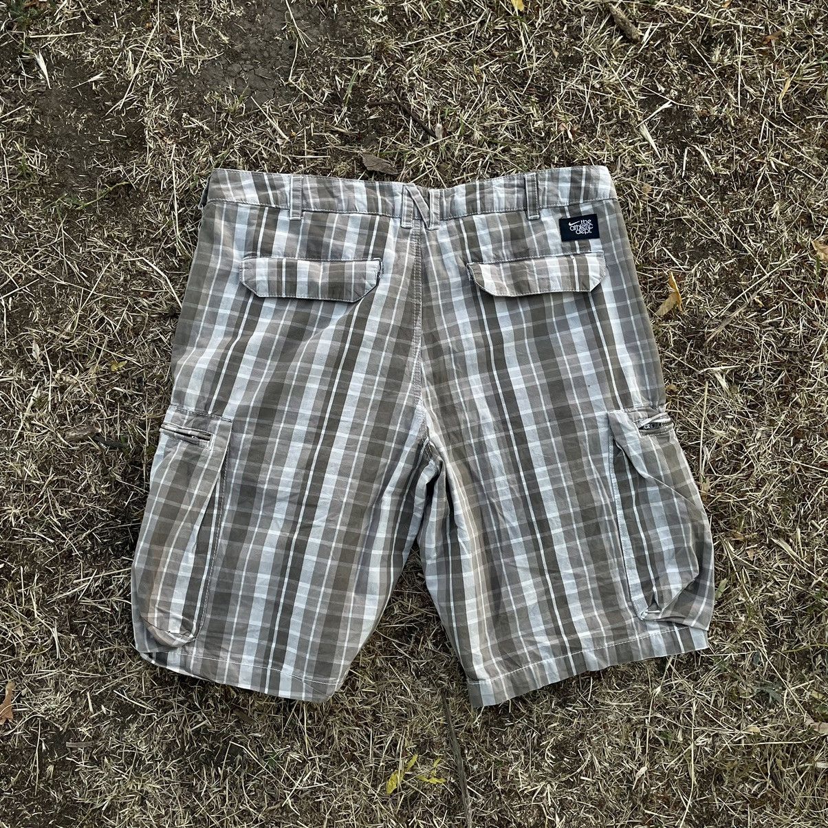Nike Vintage Y2K Nike Cargo Swoosh Logo Shorts Streetwear Size US 32 / EU 48 - 6 Thumbnail