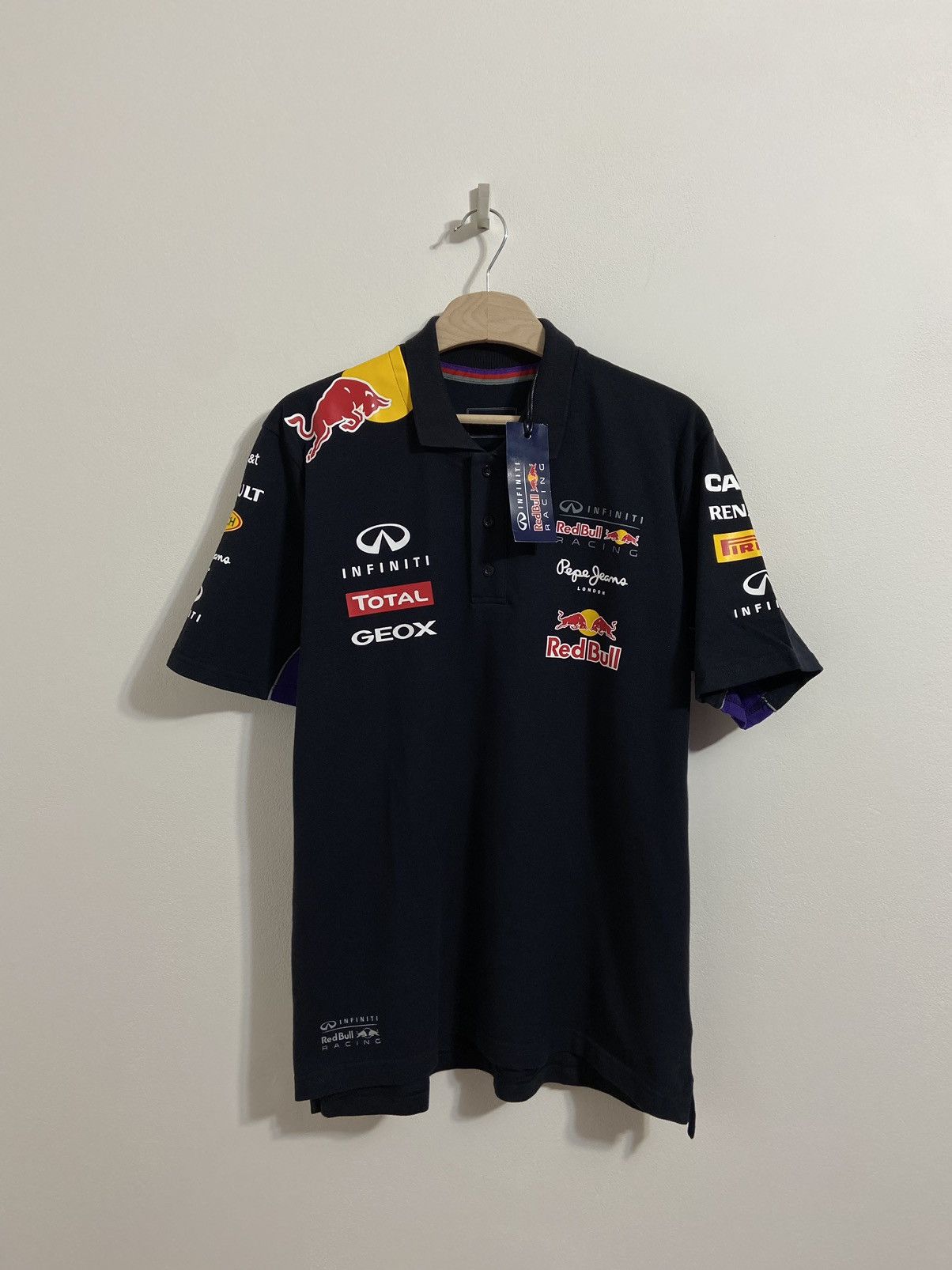 Pepe Jeans VINTAGE INFINITI RED BULL RACING TEAM PEPE JEANS TEE SHIRT Size US XL / EU 56 / 4 - 1 Thumbnail