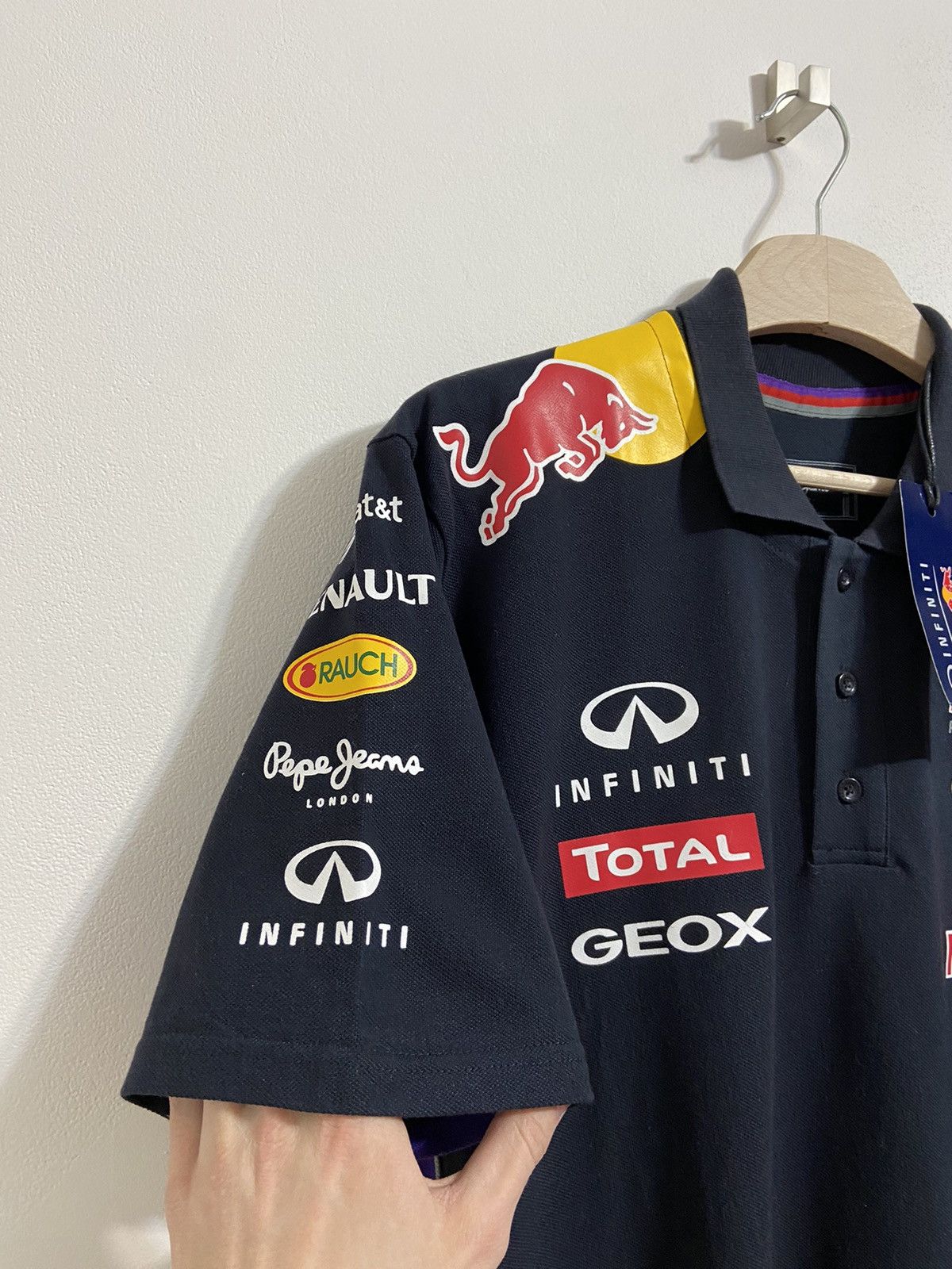 Pepe Jeans VINTAGE INFINITI RED BULL RACING TEAM PEPE JEANS TEE SHIRT Size US XL / EU 56 / 4 - 7 Thumbnail