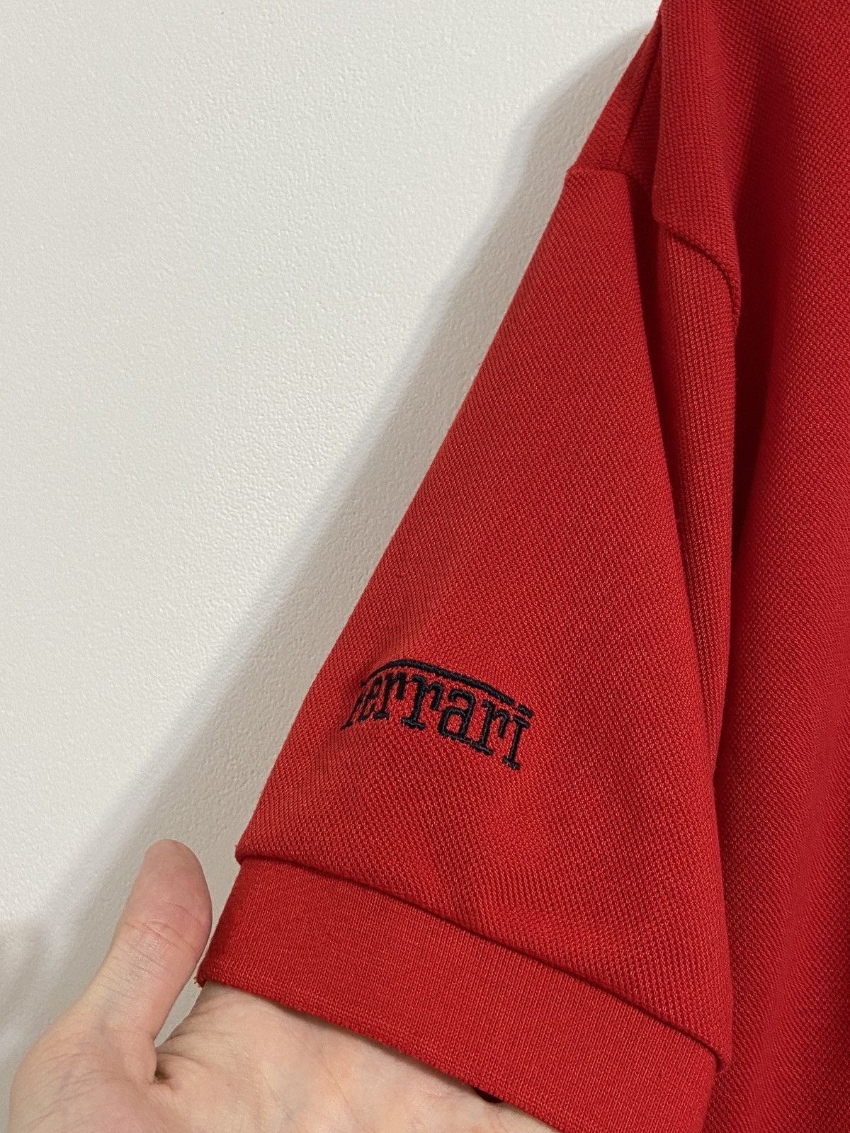 Vintage Vintage Ferrari T-Shirt Racing Red Logo Malboro Size US XL / EU 56 / 4 - 7 Thumbnail
