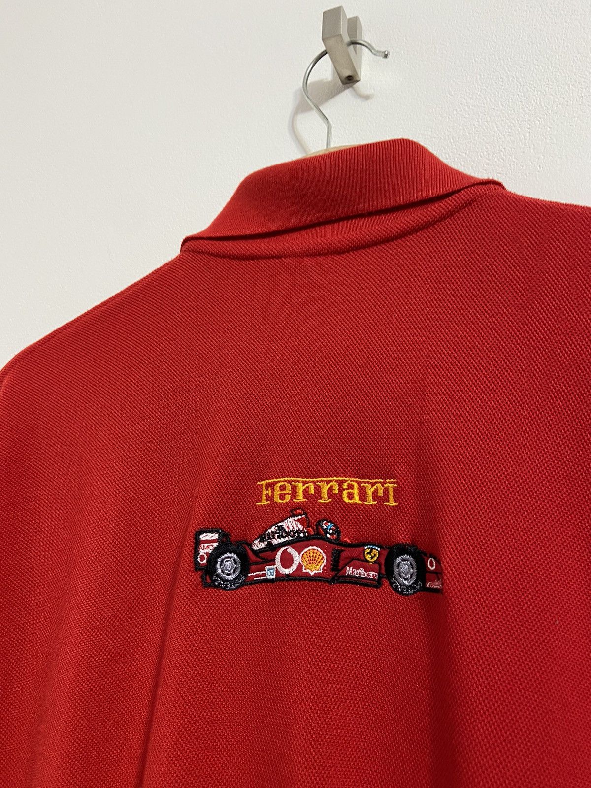 Vintage Vintage Ferrari T-Shirt Racing Red Logo Malboro Size US XL / EU 56 / 4 - 12 Thumbnail