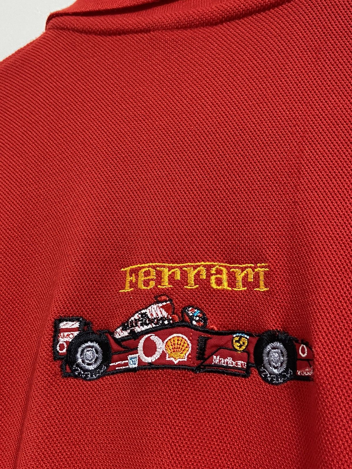 Vintage Vintage Ferrari T-Shirt Racing Red Logo Malboro Size US XL / EU 56 / 4 - 13 Thumbnail