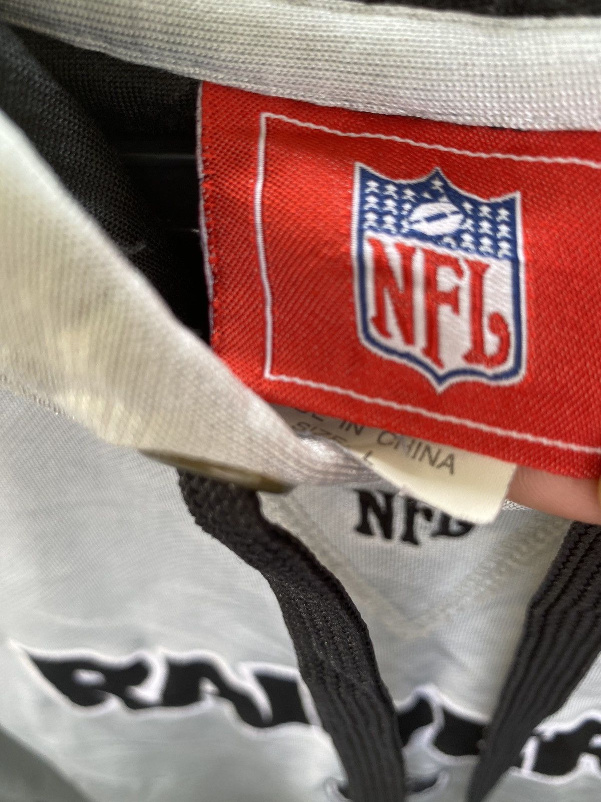 NFL × Vintage nfl raiders speel out Size US L / EU 52-54 / 3 - 5 Thumbnail