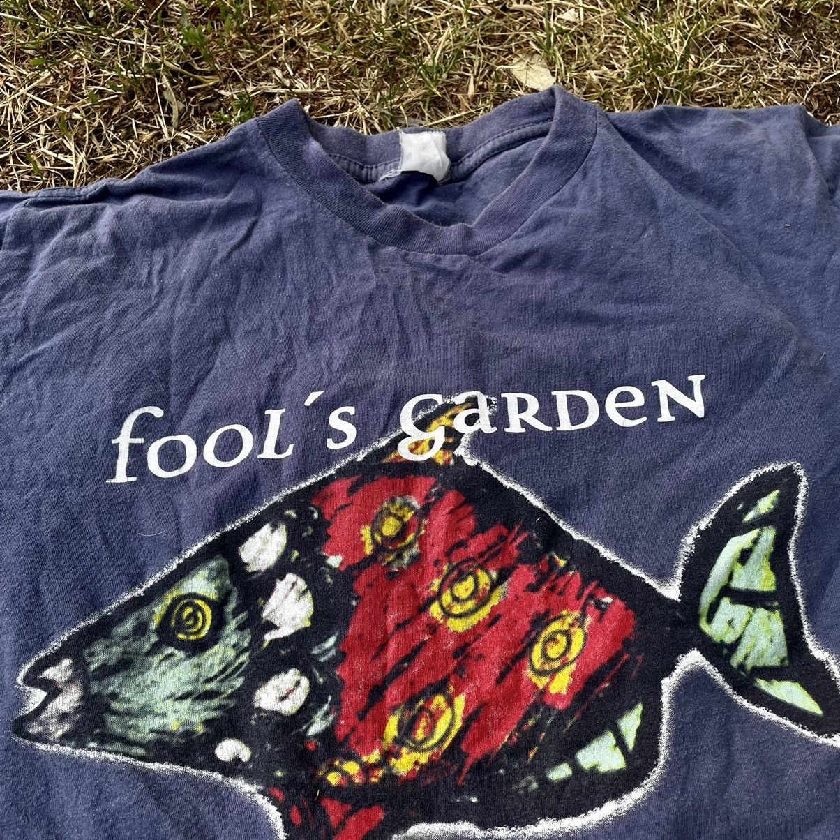 Vintage Vintage 90s Fools Garden Graphic Tee Sun Faded Band Grunge M Size US M / EU 48-50 / 2 - 2 Thumbnail