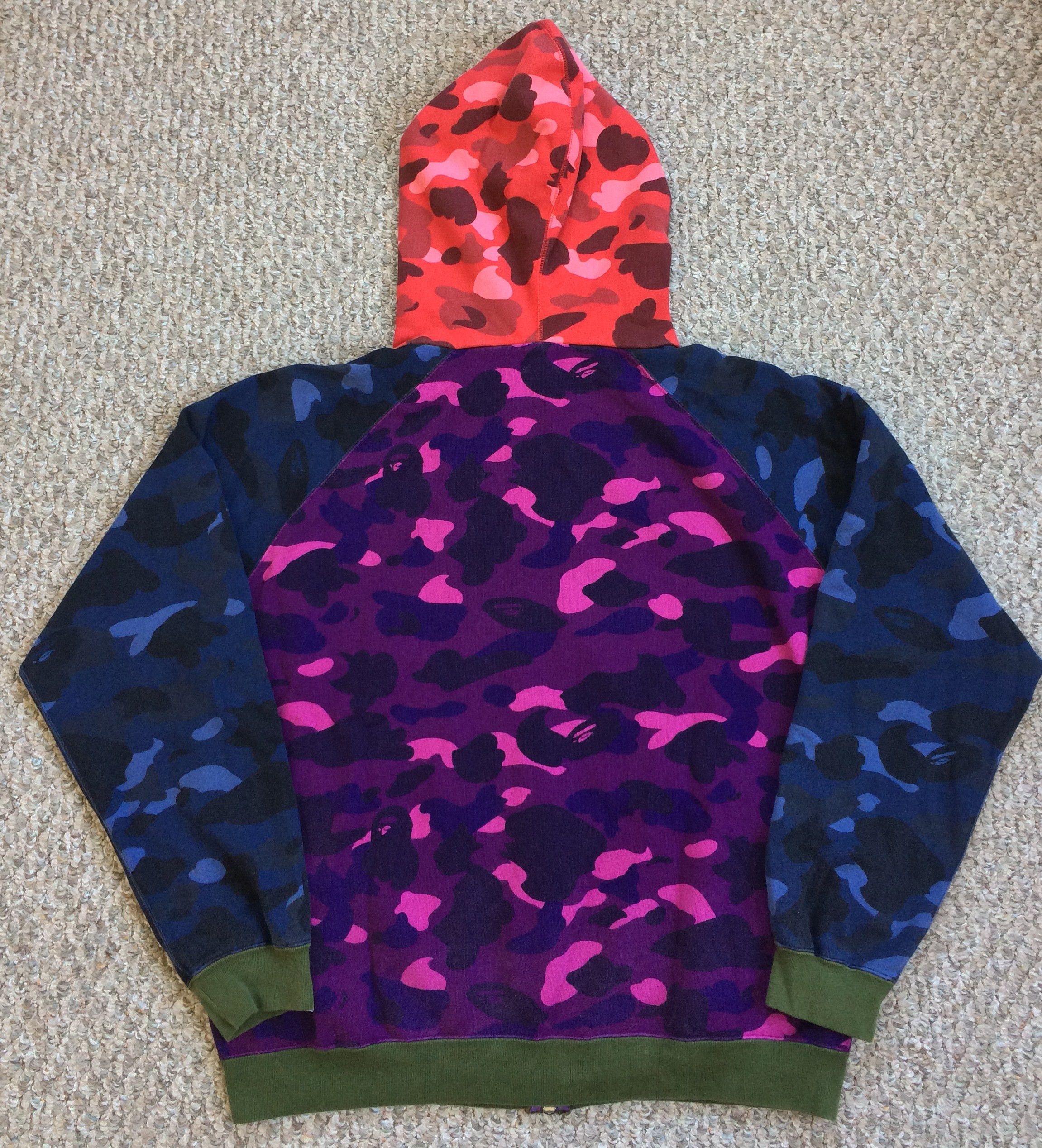 Bape F/W 2005 Bape Crazy Camo Hoodie Size US XL / EU 56 / 4 - 7 Thumbnail