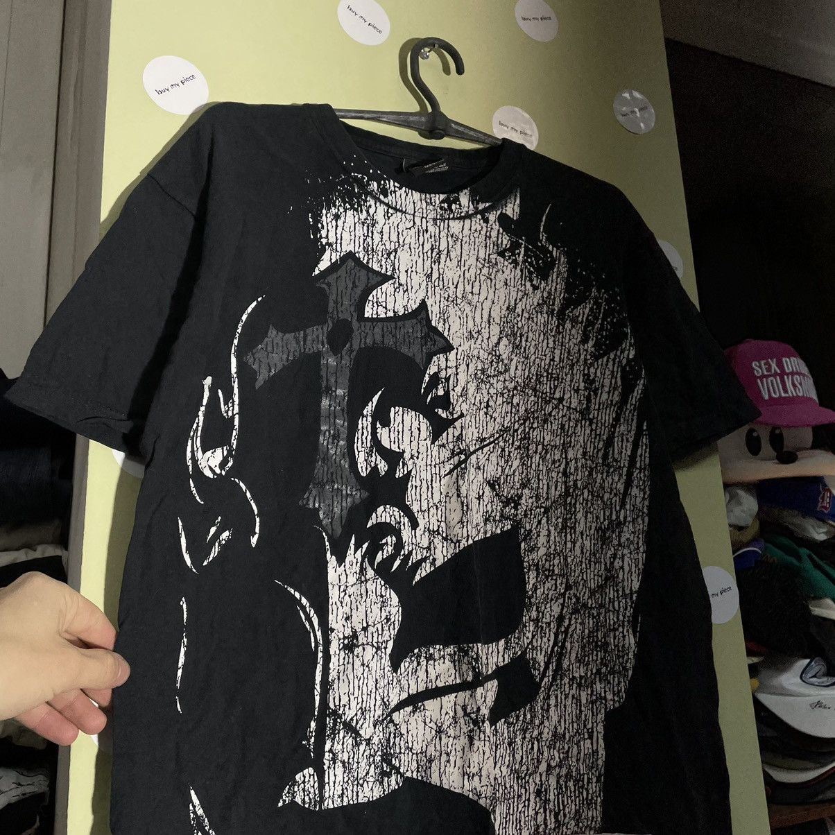 Vintage Vintage Y2K Graphic Tee Thrashed Face Print Grunge Tapered M Size US M / EU 48-50 / 2 - 6 Thumbnail