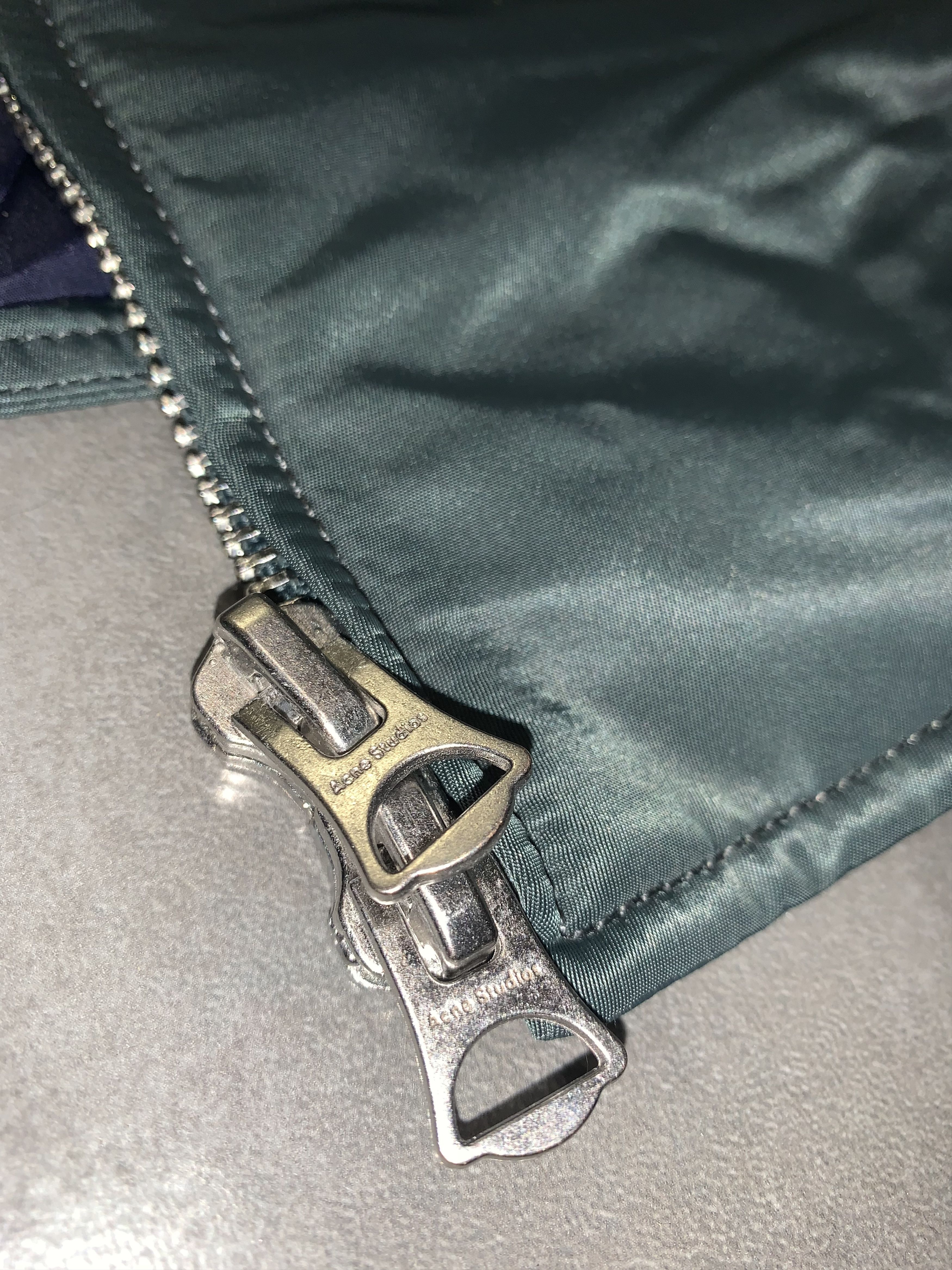 Acne Studios DSWT! SS18 Acne Studios Mylon Shine Nylon Bomber Jacket Size US M / EU 48-50 / 2 - 13 Thumbnail