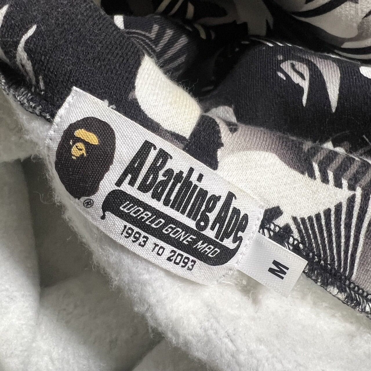 Bape DAZZLE CAMO SHARK FULL ZIP HOODIE Size US M / EU 48-50 / 2 - 6 Thumbnail
