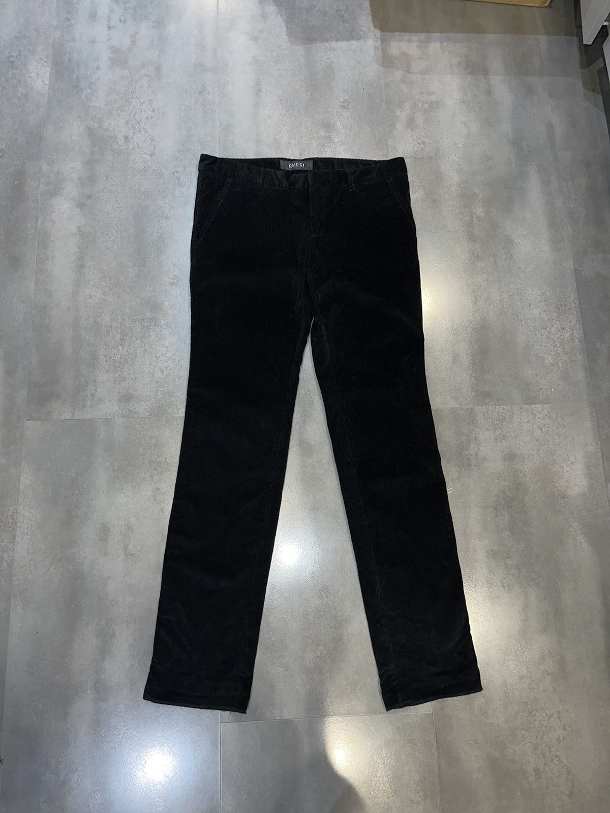 image of Fw08 Gucci Black Corduroy Casual Pants, Men's (Size 36)