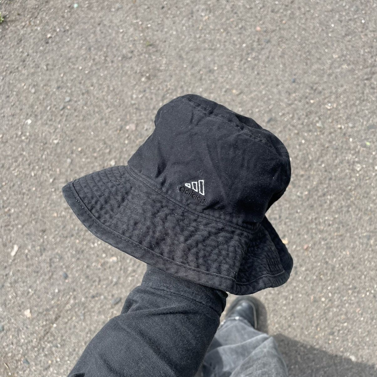 Vintage Vintage Adidas Bucket Hat Y2K Streetwear Skate Baggy Logo OS Size ONE SIZE - 1 Thumbnail