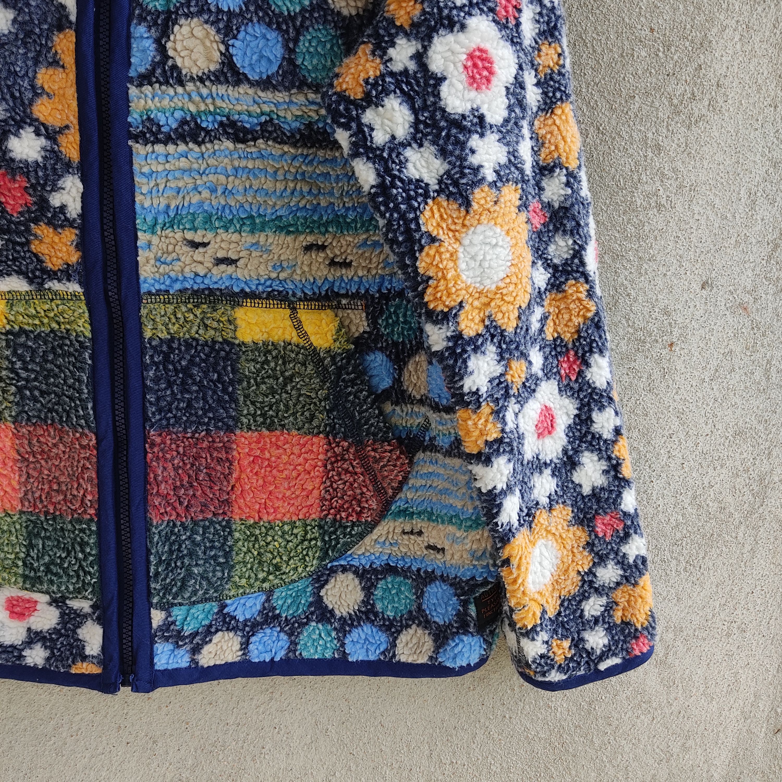 Japanese Brand Cube Sugar Multicolour Patchwork Art Style Fleece Sweater Size US M / EU 48-50 / 2 - 7 Thumbnail