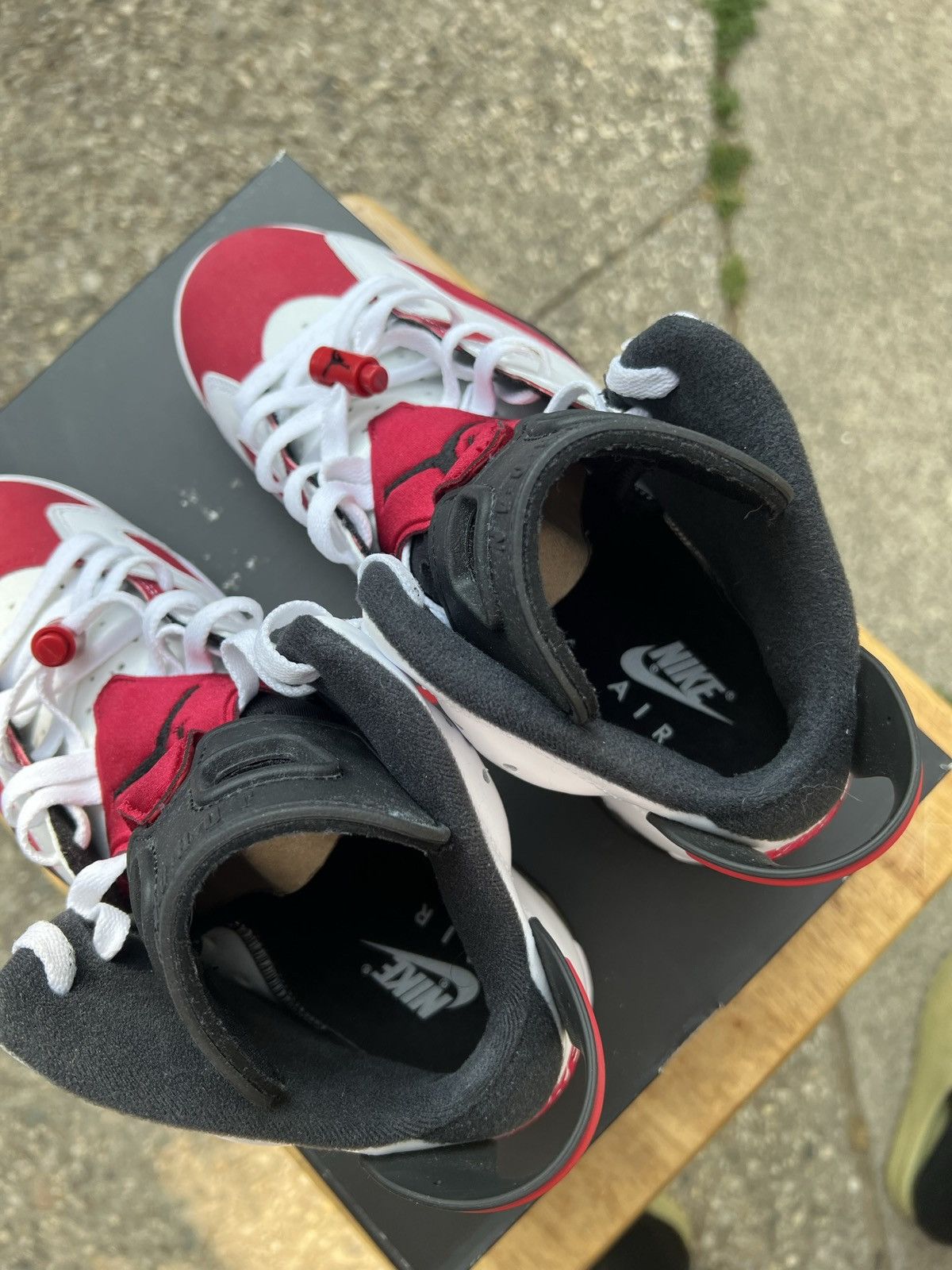 Air Jordan retro “Carmine” 2021