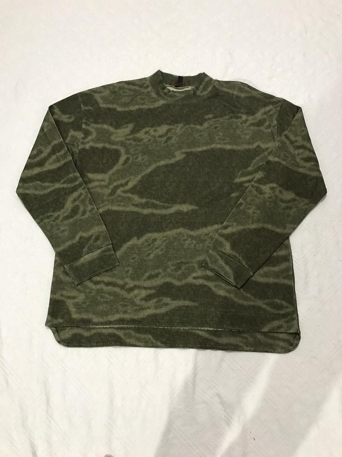 image of Yeezy Season 3 Multicolor Sweatshirt in Camo, Men's (Size Medium)