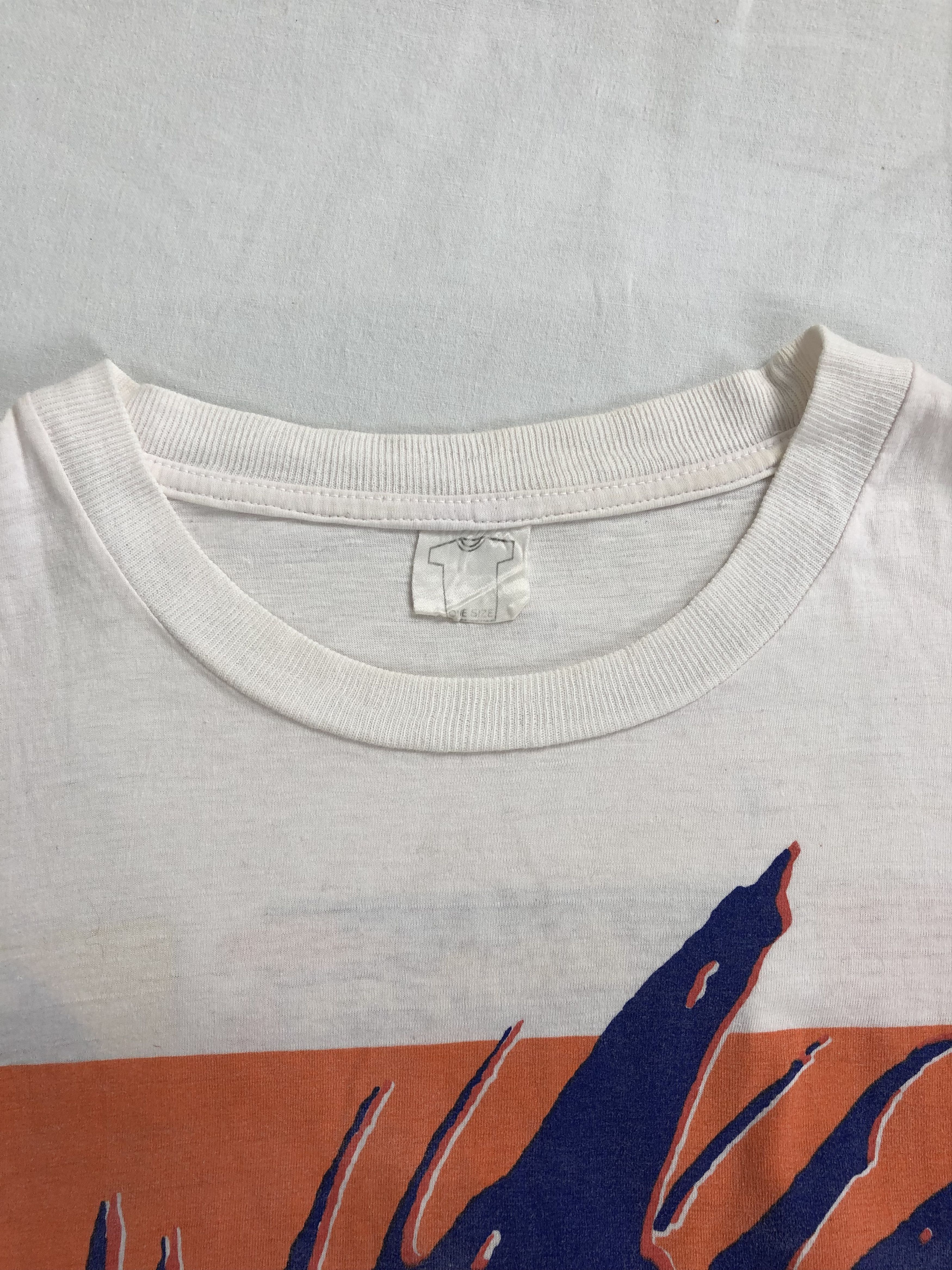 Band Tees Vintage 1990 Rolling Stones Urban Jungle (Pink Floyd) Size US XL / EU 56 / 4 - 18 Thumbnail