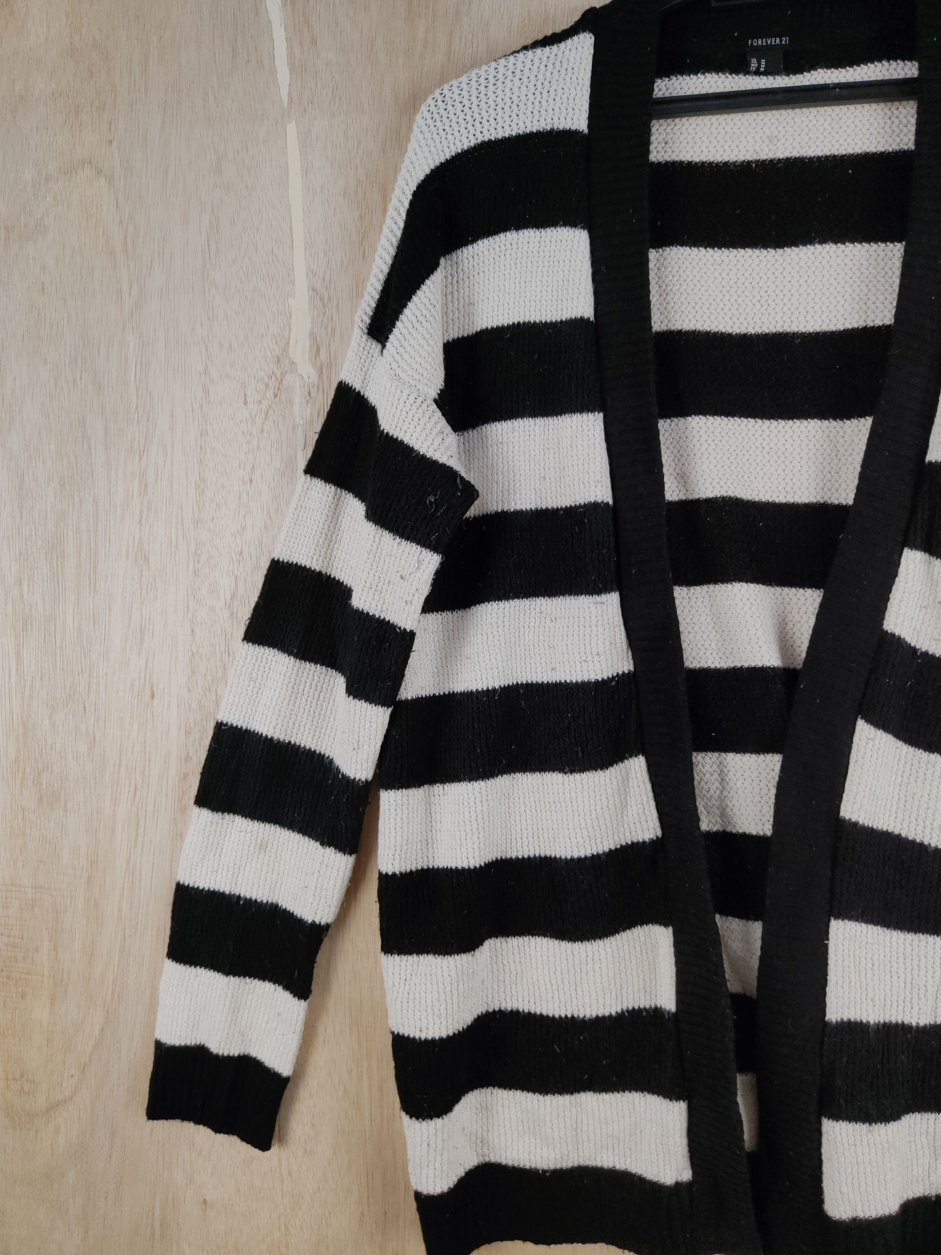 Japanese Brand × Solid and Striped Forever 21 Black/White stripe like cobain Cardigan #S307 Size US M / EU 48-50 / 2 - 3 Thumbnail