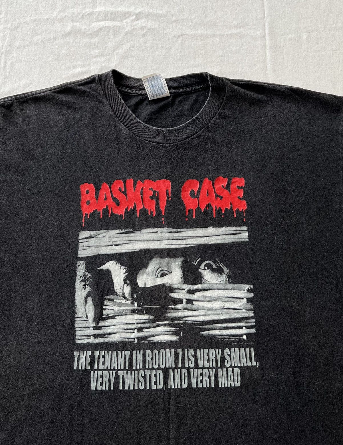 Expert Horror Vintage 2000s Basket Case Horror Movie Reprint 1981 Tee Size US XL / EU 56 / 4 - 3 Thumbnail