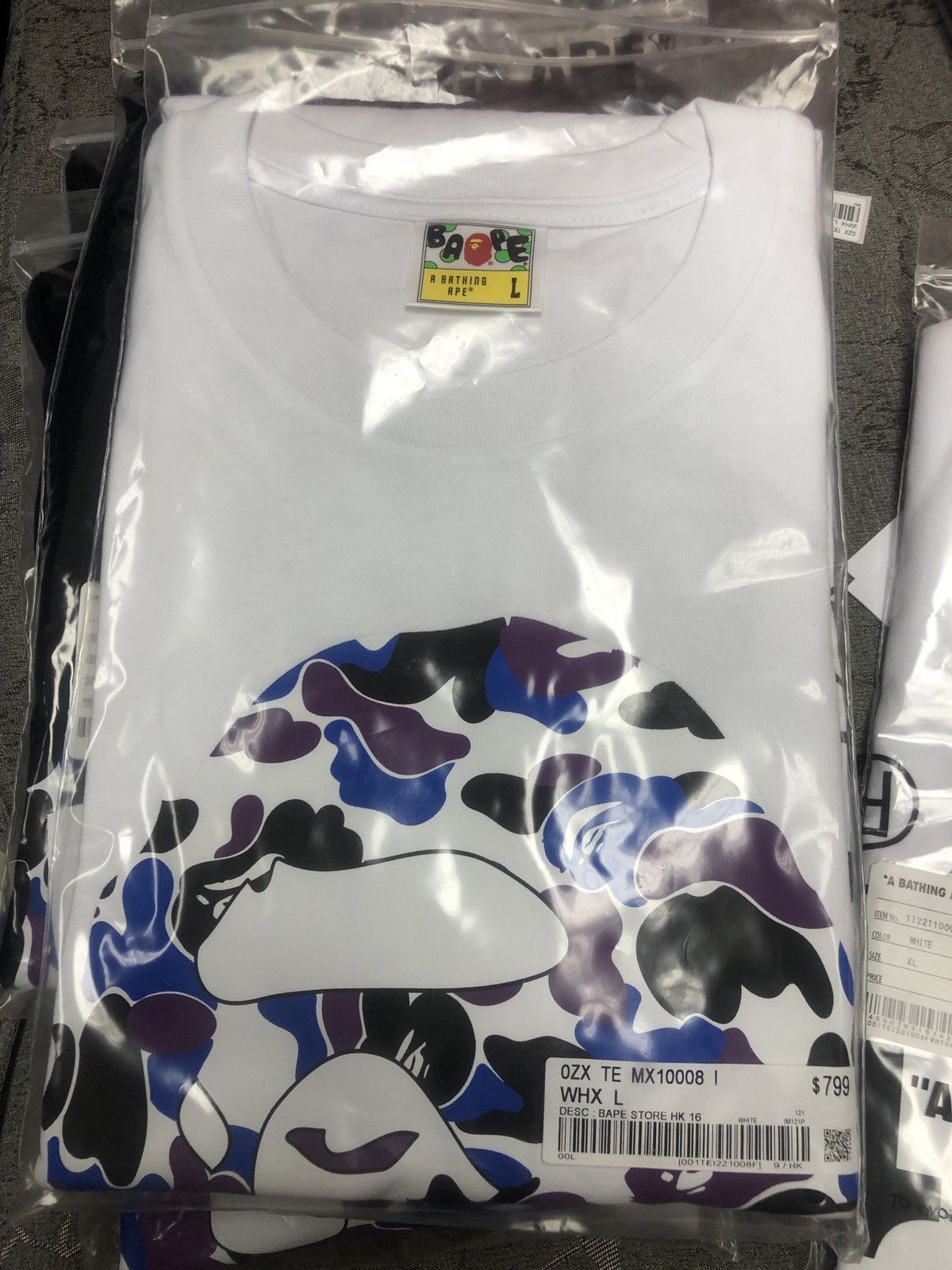 Bape Bape Hong Kong 16th Anniversary HK Camo Ape Head Tee Size US L / EU 52-54 / 3 - 6 Thumbnail