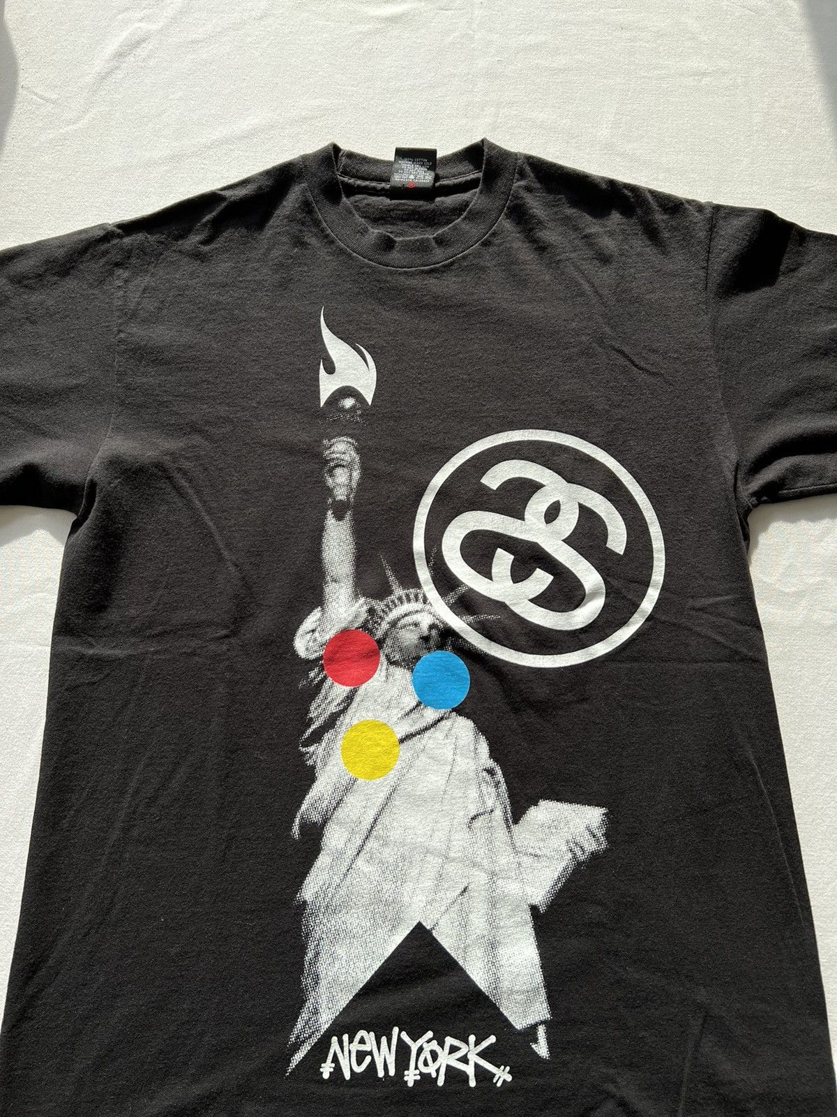 Stussy Vintage 2000s Stussy Statue Liberty NYC New York Black Tee Size US M / EU 48-50 / 2 - 4 Thumbnail