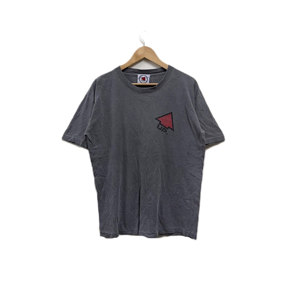 Vintage Vintage 90s UP tshirt streetwear Size US L / EU 52-54 / 3 - 2 Thumbnail