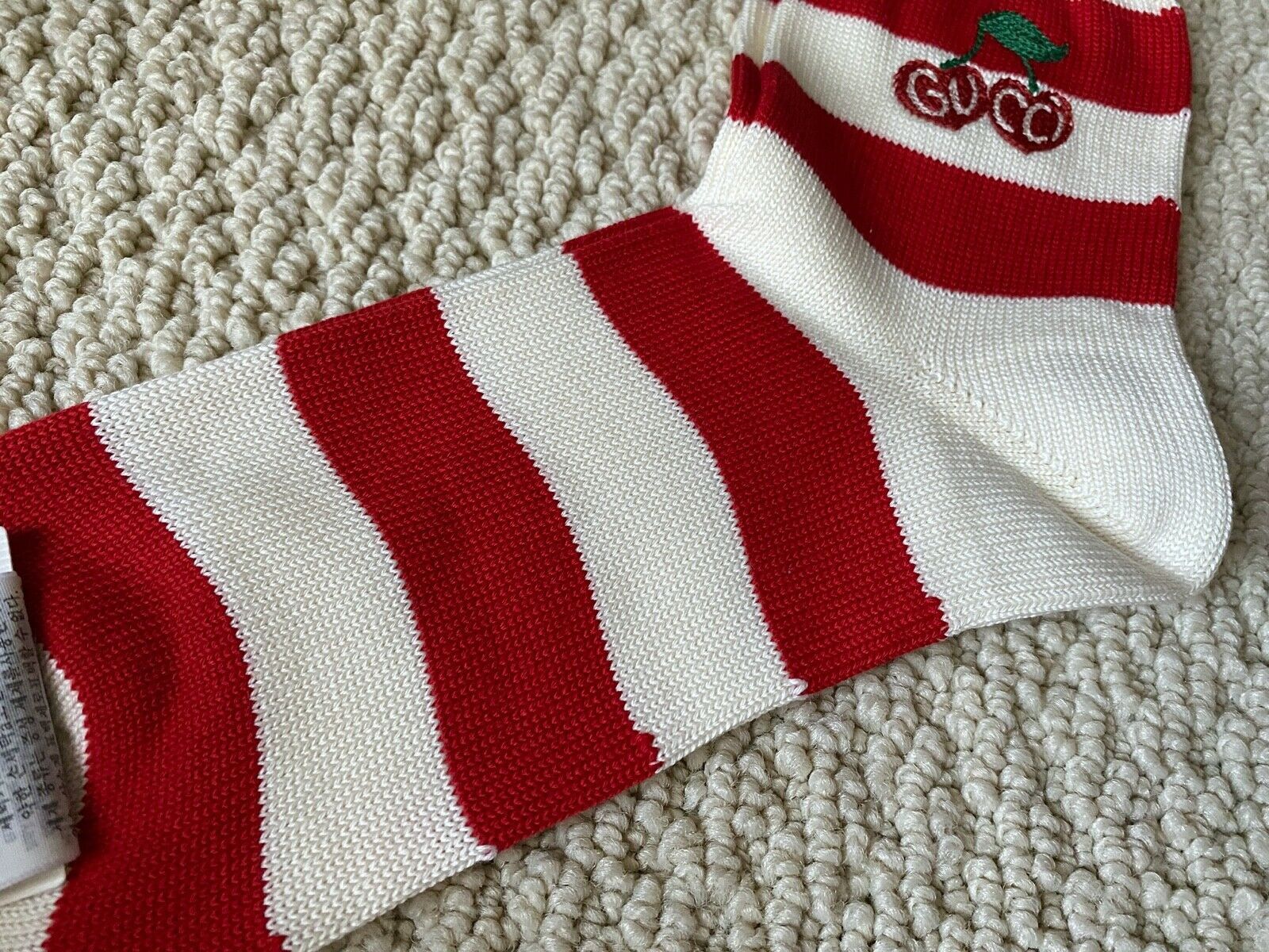 Gucci Socks in Red & White Size ONE SIZE - 7 Thumbnail