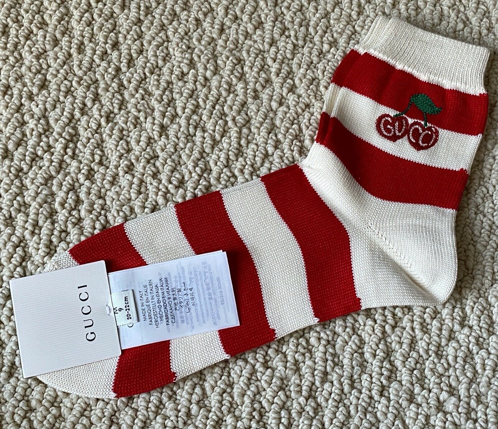 Gucci Socks in Red & White Size ONE SIZE - 2 Thumbnail