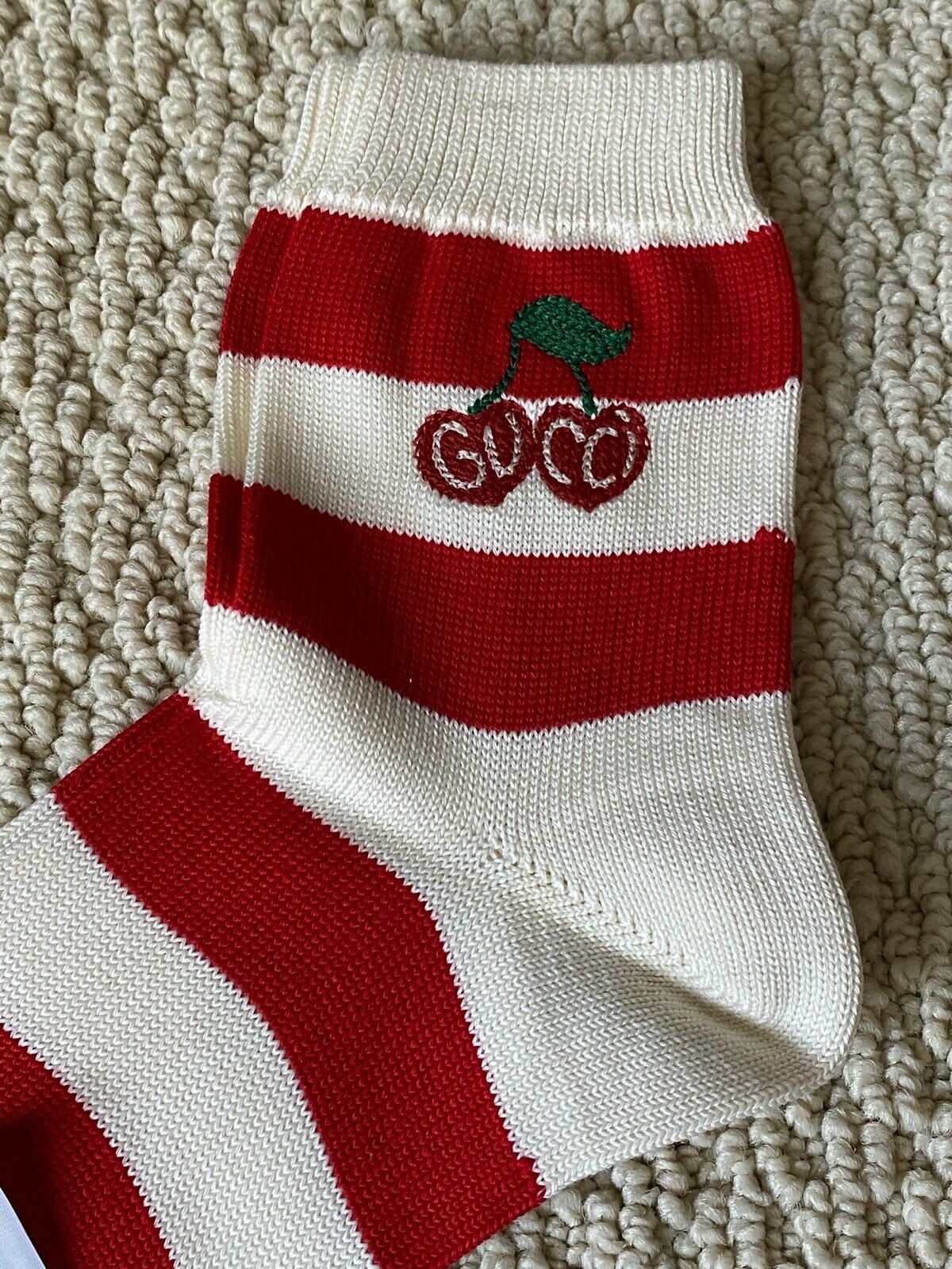 Gucci Socks in Red & White Size ONE SIZE - 4 Thumbnail